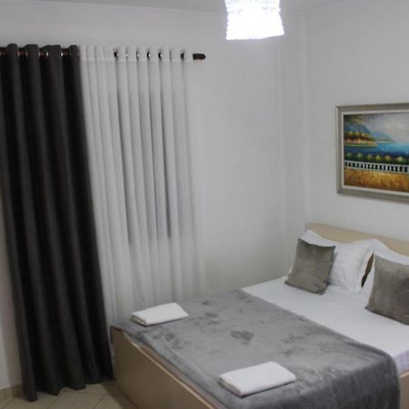 Deni'S Family Apartment In New Blvd Tiran Dış mekan fotoğraf