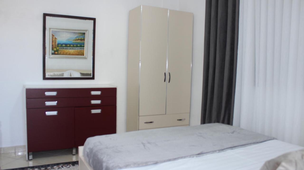 Deni'S Family Apartment In New Blvd Tiran Dış mekan fotoğraf