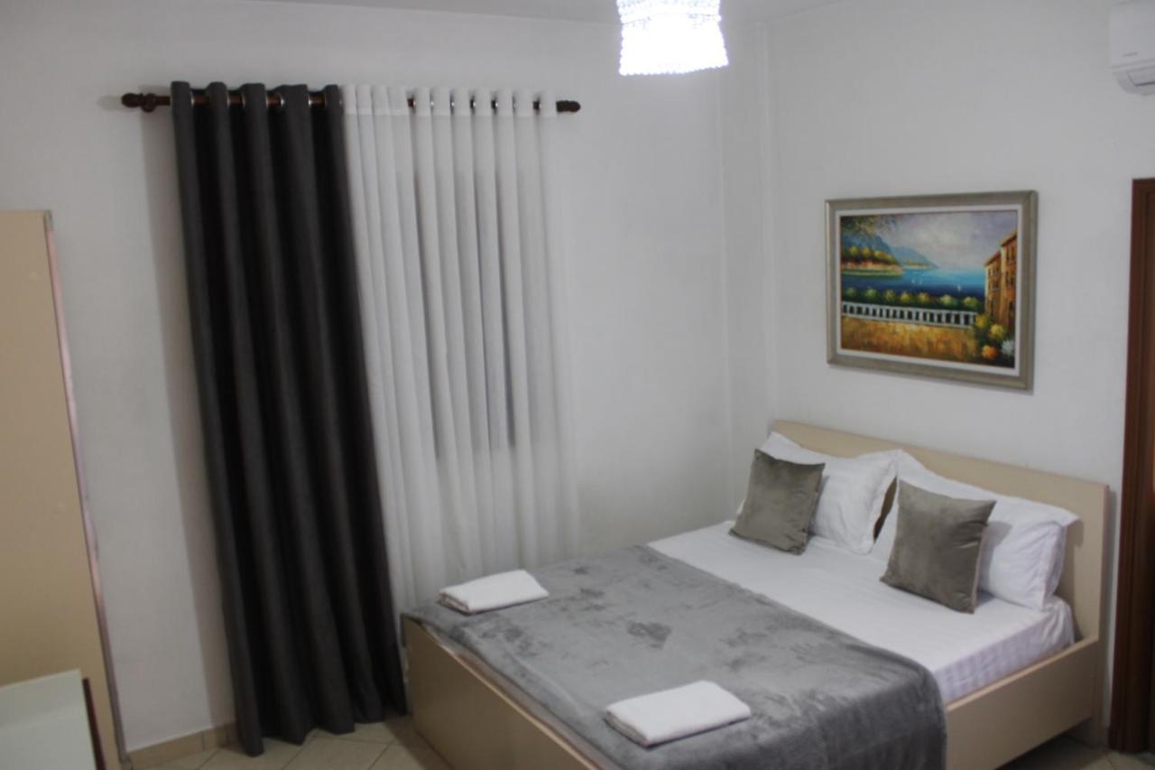Deni'S Family Apartment In New Blvd Tiran Dış mekan fotoğraf